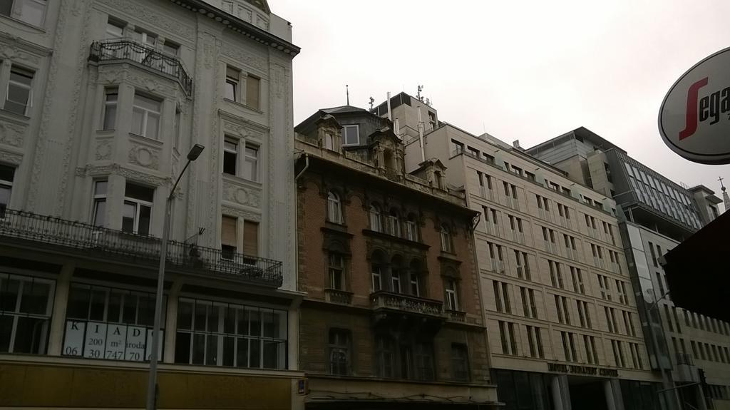 艾斯图瑞森特穆一室公寓 布达佩斯 客房 照片